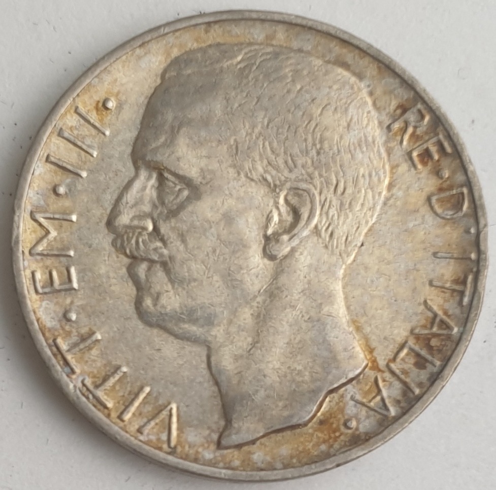 Italy - 10 Lire 1927, Victor Emmanuel III, Silver